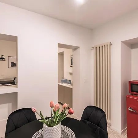 דירה Il Cortile Di Via Dei Banchi Vecchi *