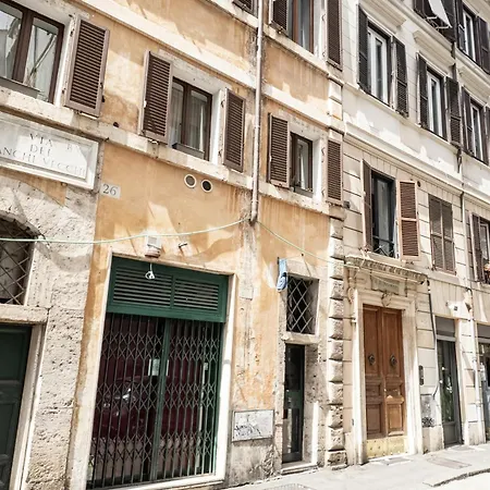 Il Cortile Di Via Dei Banchi Vecchi רומא